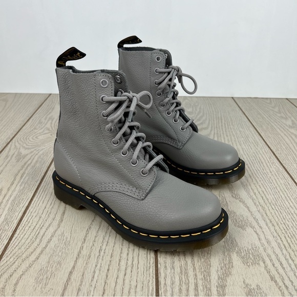 Dr. Marten's 1460 Pascal Virginia Leather Boots L6/EUR37 Zinc Grey $170 - Picture 1 of 10